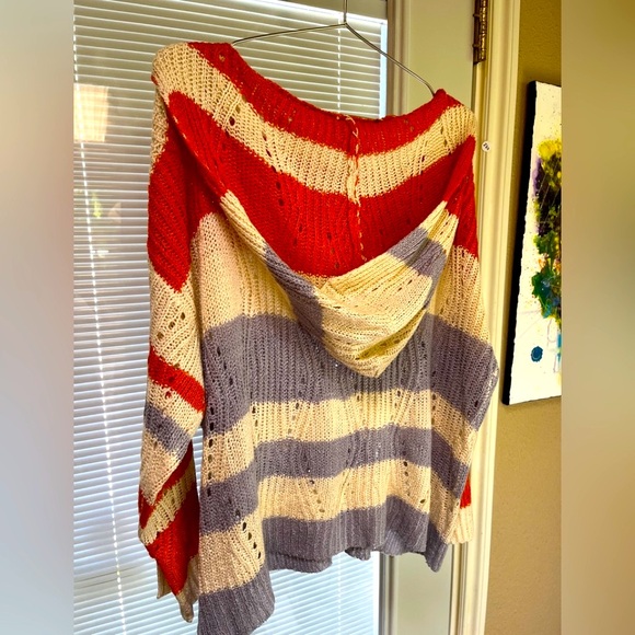 POL V-Neck Sweater Red and Cream Striped Knit - Picture 3 of 5